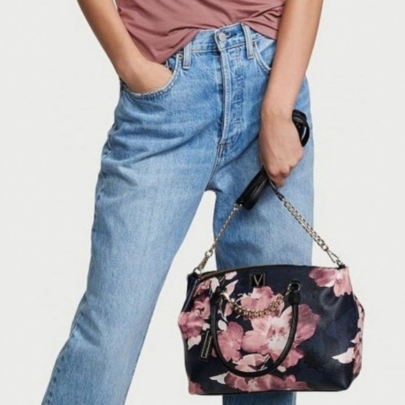 NEW Victoria's Secret Complete Carry all set in Night Bloom!! NEW W/TAGS - Picture 13 of 14